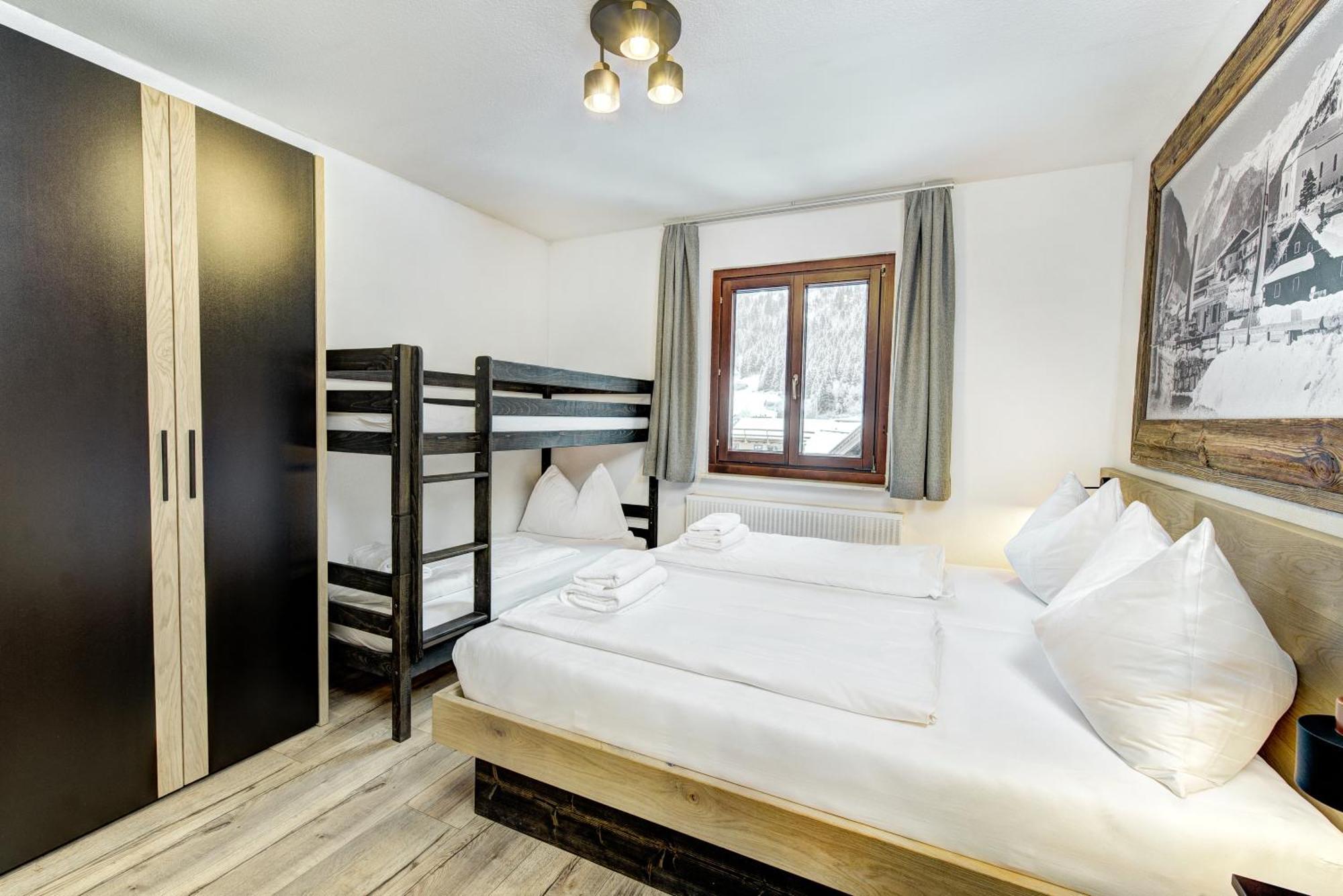 Chalet Sabrina Mit Aussenpool Im Sommer كابرون المظهر الخارجي الصورة